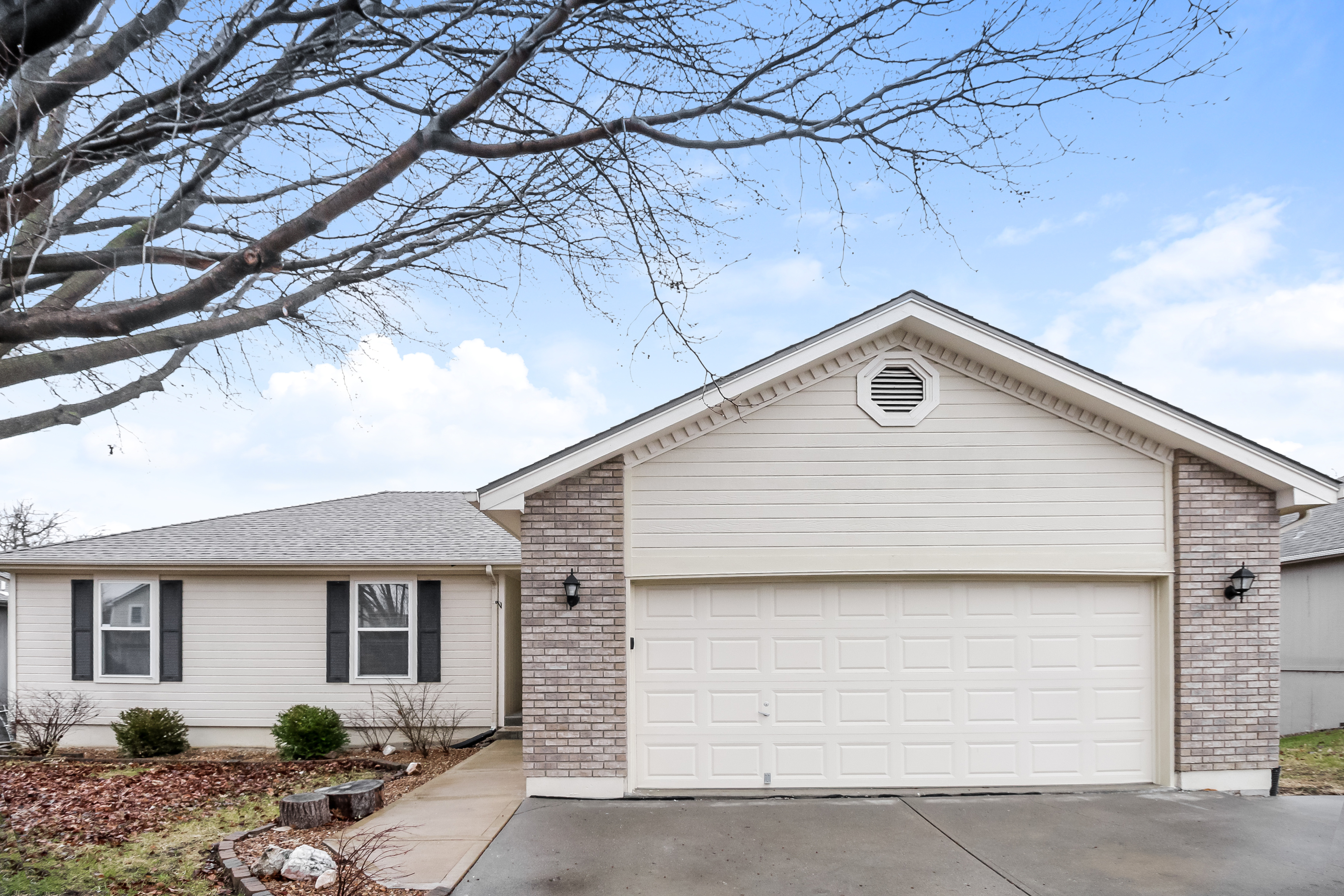 801 Pine Crest Ave Kearney, MO 64060